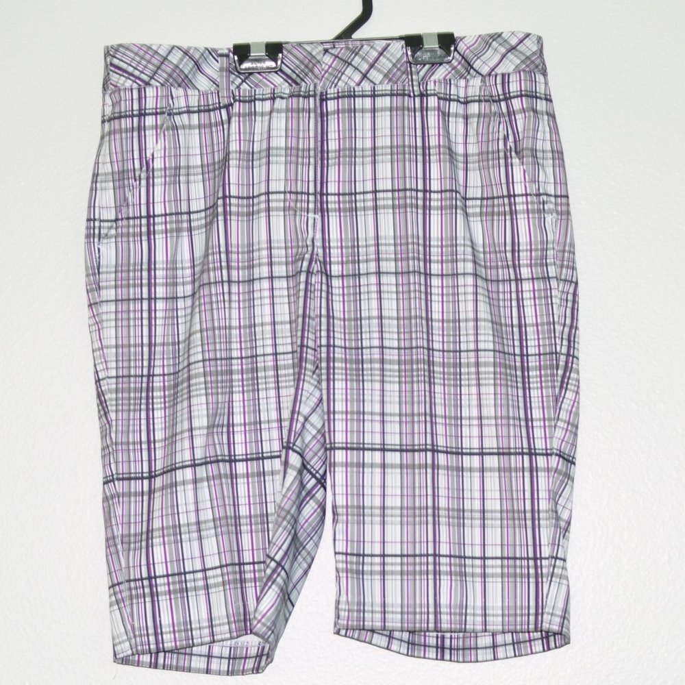 Greg Norman golf shorts size 4